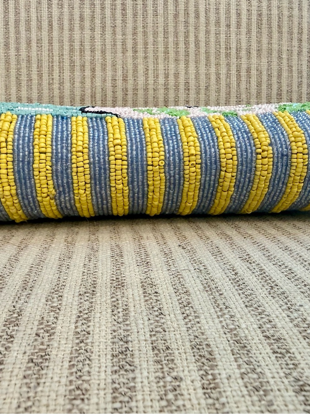 Made in India Amalfi beaded Blue and Aqua clutch - Picture 3 of 7